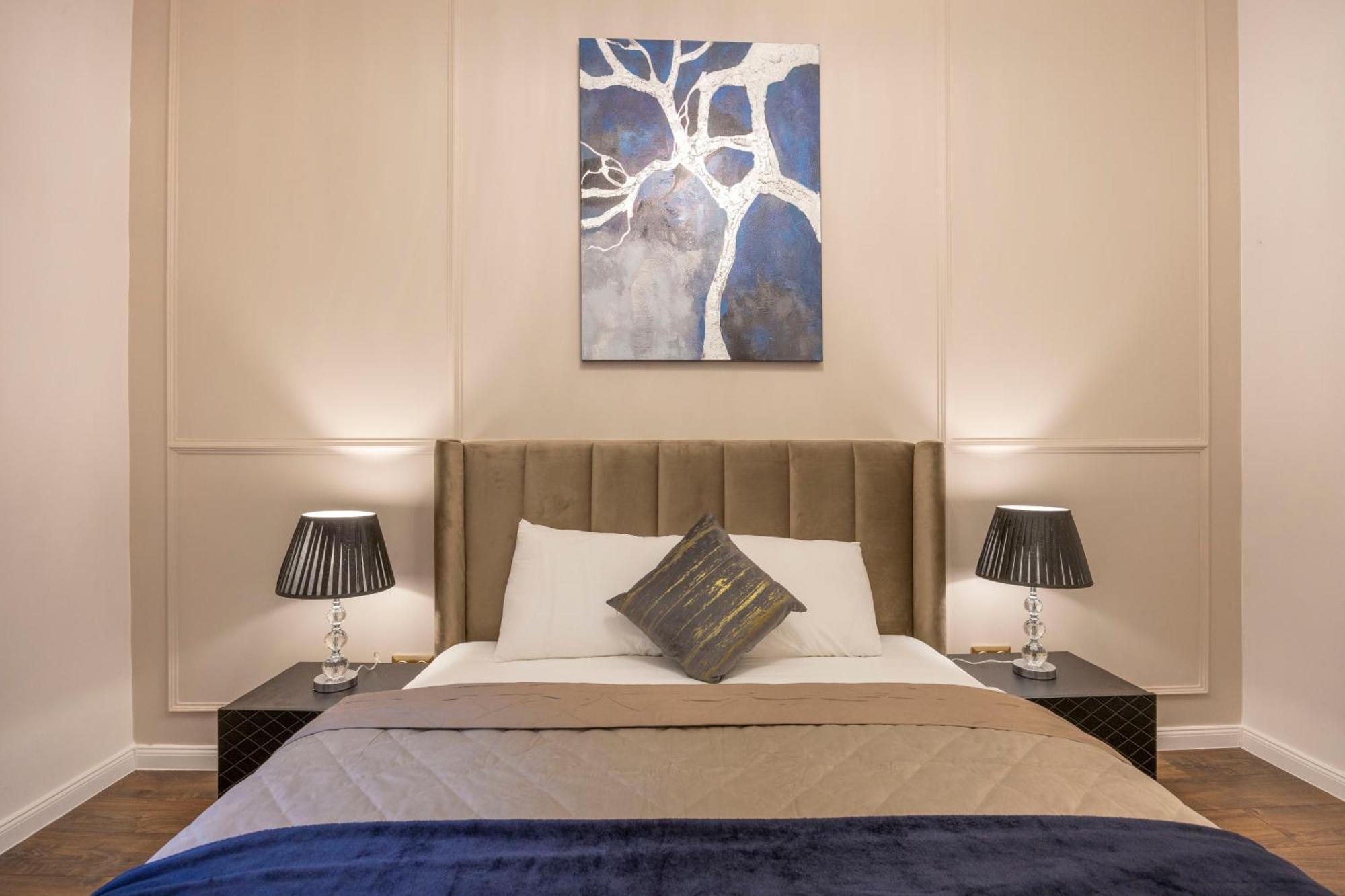 Exclusive Downtown Quentin Residence By Prestige Homes Budapest Luaran gambar