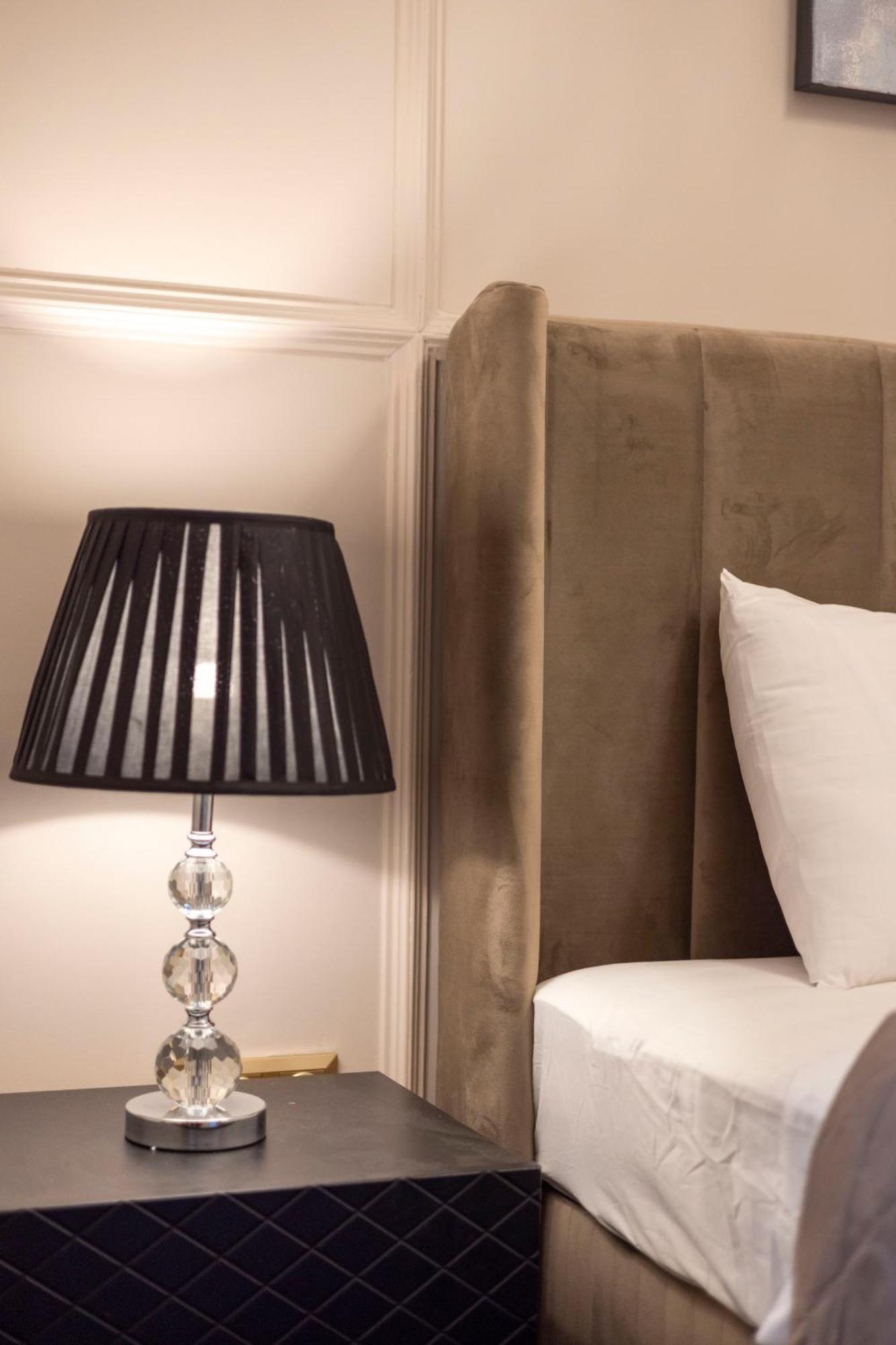 Exclusive Downtown Quentin Residence By Prestige Homes Budapest Luaran gambar