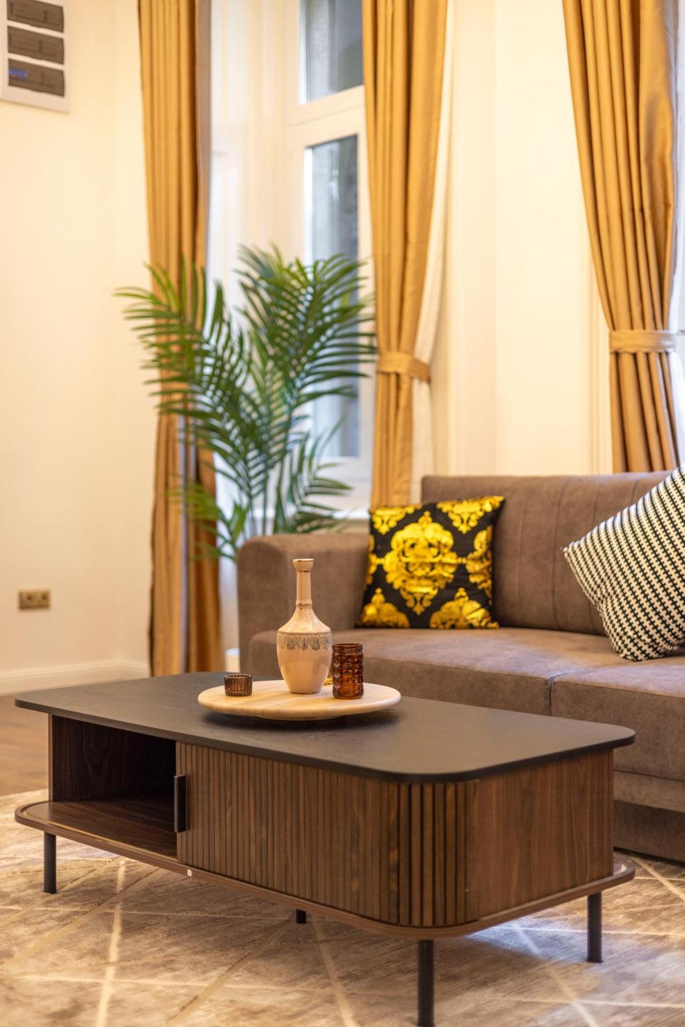 Exclusive Downtown Quentin Residence By Prestige Homes Budapest Luaran gambar