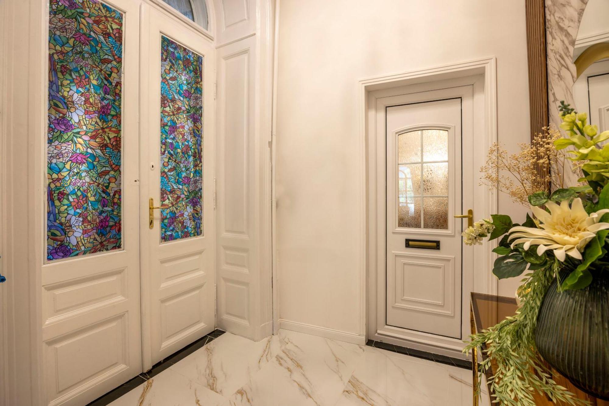 Exclusive Downtown Quentin Residence By Prestige Homes Budapest Luaran gambar